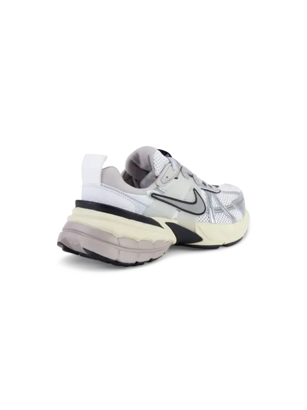 /original/FD0736-W_NIKE_Summit Whi_4.png_convert-600x800