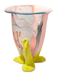 مزهرية أمازونا شفافة من تشكيلة فيش ديزاين من جايتانو بيشي