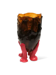 مزهرية شفافة من تشكيلة فيش ديزاين من جايتانو بيشي