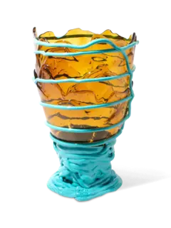 مزهرية بومبيتو لي أمبر من تشكيلة فيش ديزاين من جايتانو بيشي