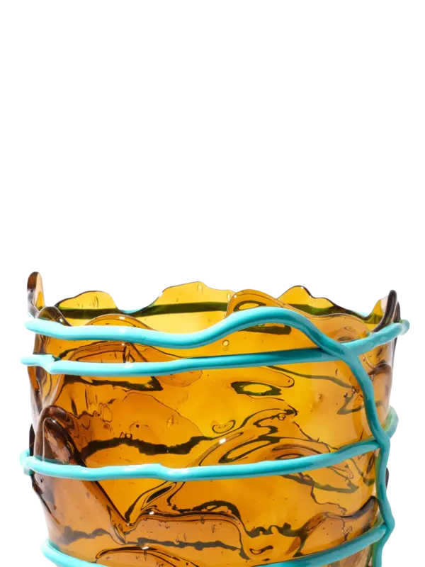 مزهرية بومبيتو لي أمبر من تشكيلة فيش ديزاين من جايتانو بيشي