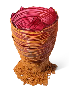 مزهرية سباغيتي شفافة من تصميم جايتانو بيشي من تشكيلة فيش ديزاين