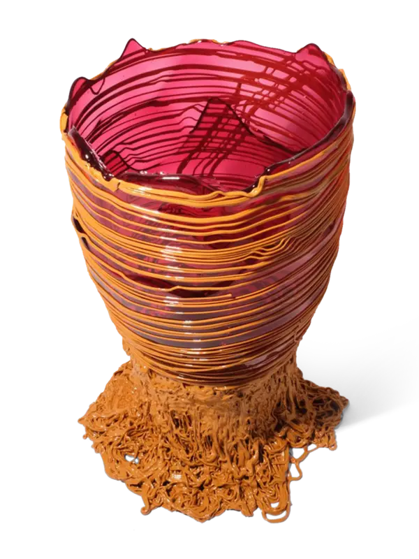 مزهرية سباغيتي شفافة من تصميم جايتانو بيشي من تشكيلة فيش ديزاين