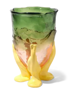 مزهرية إكسترا كولور شفافة من تشكيلة فيش ديزاين من جايتانو بيشي