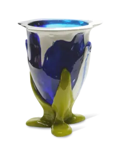 مزهرية أمازونيا من تشكيلة فيش ديزاين من جايتانو بيشي