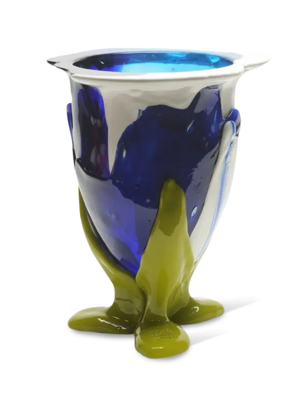 مزهرية أمازونيا من تشكيلة فيش ديزاين من جايتانو بيشي