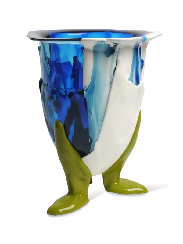 مزهرية أمازونيا من تشكيلة فيش ديزاين من جايتانو بيشي