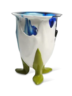 مزهرية أمازونيا من تشكيلة فيش ديزاين من جايتانو بيشي