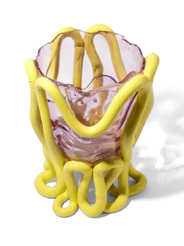 مزهرية إنديان سمر من تشكيلة فيش ديزاين من جايتانو بيشي