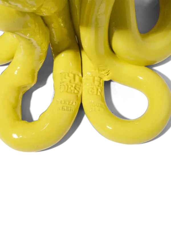 مزهرية إنديان سمر من تشكيلة فيش ديزاين من جايتانو بيشي