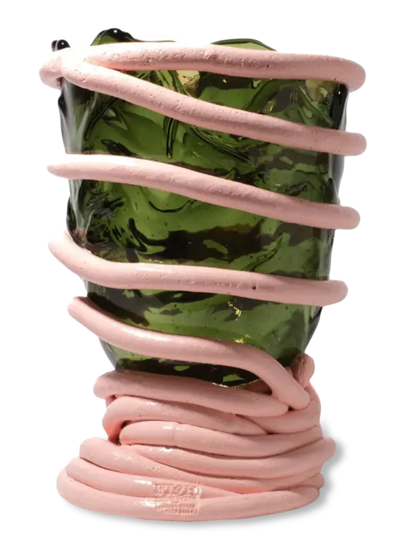 مزهرية بومبيتو I من تشكيلة فيش ديزاين من جايتانو بيشي