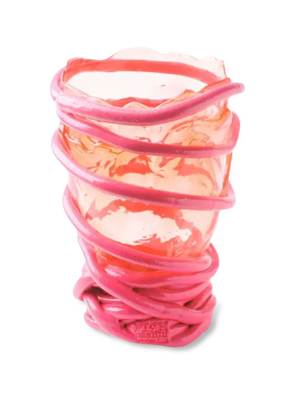 مزهرية بومبيتو I من تشكيلة فيش ديزاين من جايتانو بيشي