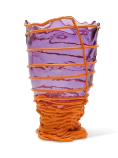 مزهرية بتصميم سمكة من جايتانو بيسك بومبيتو II