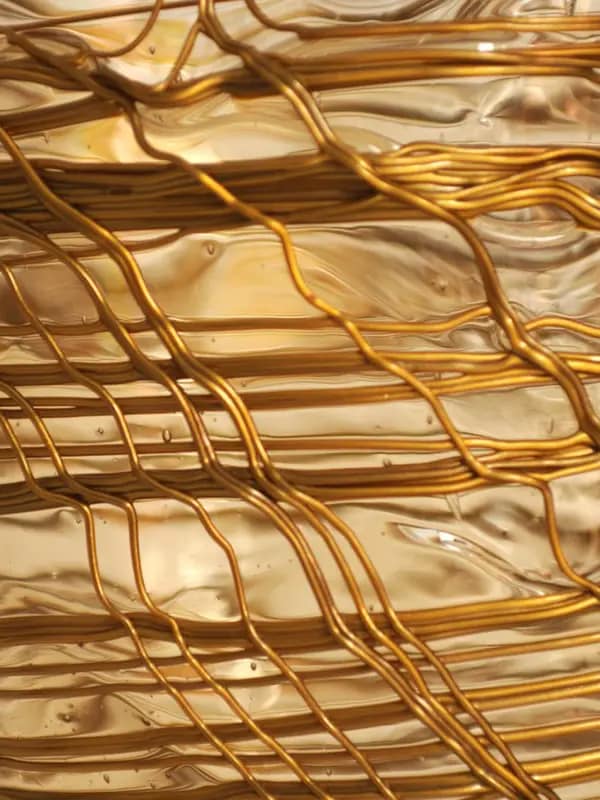 مزهرية سباغيتي صغيرة من تشكيلة فيش ديازاين من جايتانو بيسك