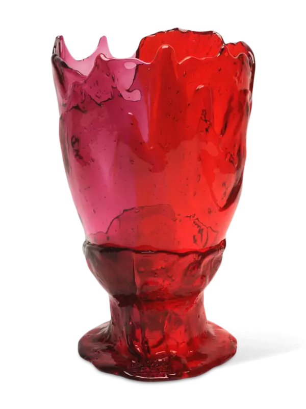 مزهرية مزدوجة على شكل حرف C بتصميم سمكة من جايتانو بيشي