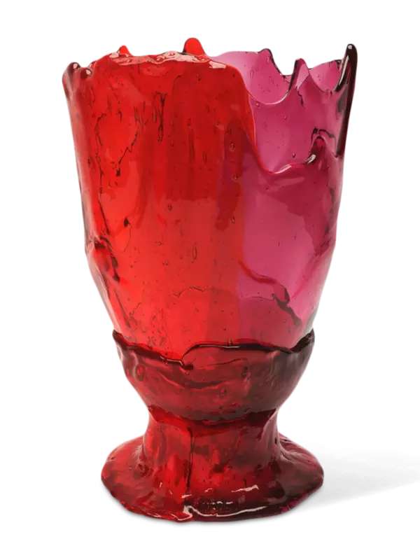 مزهرية مزدوجة على شكل حرف C بتصميم سمكة من جايتانو بيشي