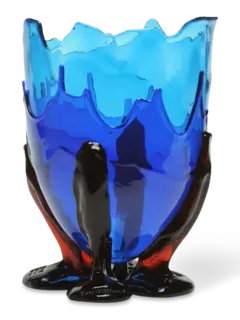 مزهرية إكسترا كولور شفافة من تشكيلة فيش ديزاين من جايتانو بيشي