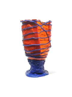 مزهرية بومبيتو II من تشكيلة فيش ديزاين من جايتانو بيشي