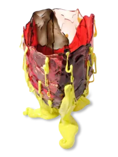 مزهرية سبيشال إكسترا كولور شفافة من تشكيلة فيش ديزاين من جايتانو بيشي