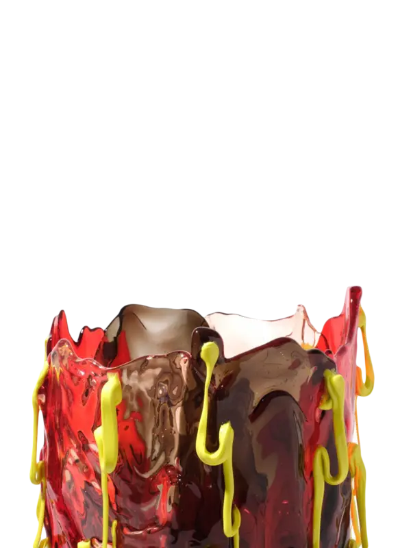 مزهرية سبيشال إكسترا كولور شفافة من تشكيلة فيش ديزاين من جايتانو بيشي