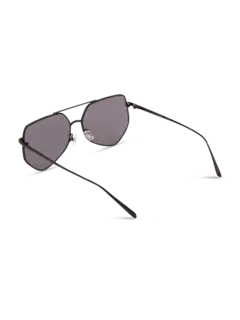 /original/FIGUEROA_BONN_GravityBla_4.png_convert-240x320