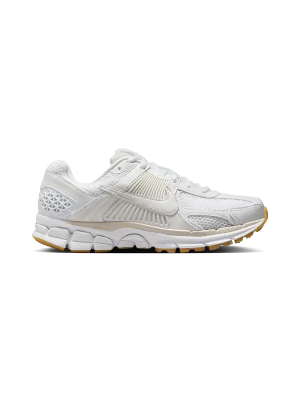 /original/FJ2028-W_NIKE_White_Whit_1.png_convert-600x800