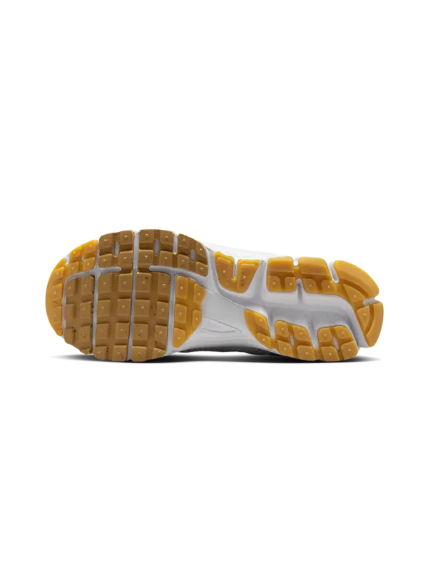 /original/FJ2028-W_NIKE_White_Whit_6.png_convert-600x800
