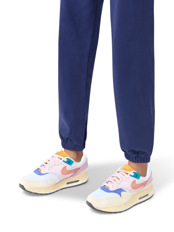 /original/FN7200-W_NIKE_Grain_Rugg_2.png_convert-600x800