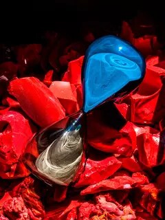 مزهرية كلايسيدرا من تصميم فولفيو بيانكوني وباولو فينيني