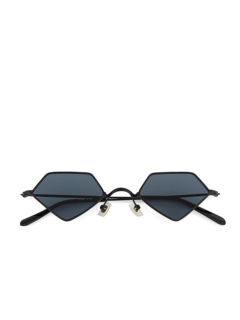 Lightweight diamond-shaped sunglasses