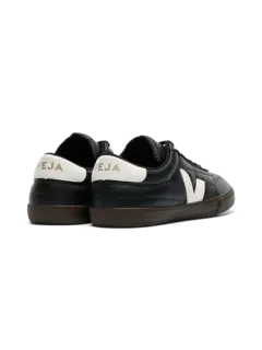 /original/FU2020707B_VEJA_Blck White_3.png_convert-240x320