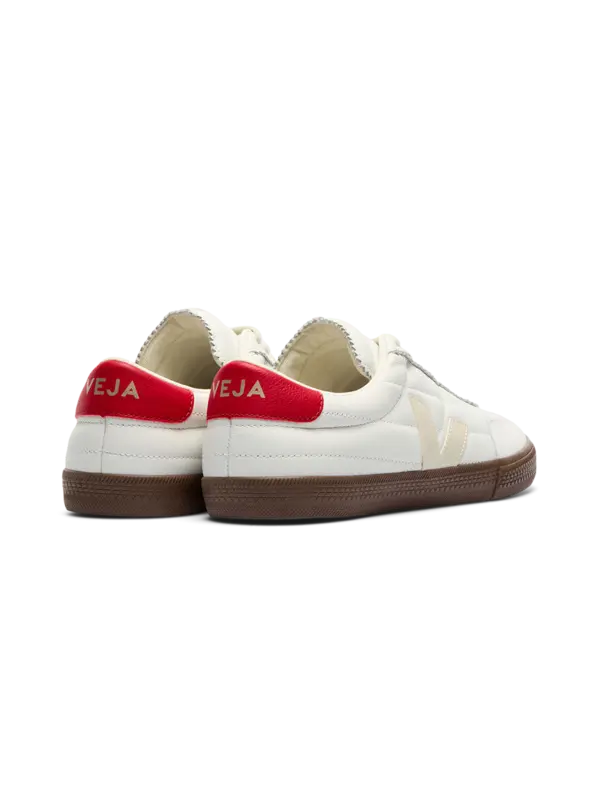 /original/FU2020708A_VEJA_Whi Pierre_3.png_convert-600x800