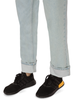 NMD_R1 W            CBLACK/CBLACK/GOLDMT