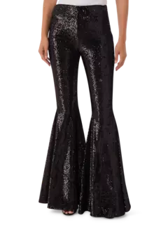 بنطال ضيق من أعلى وواسع من أسفل مزين بالترتر