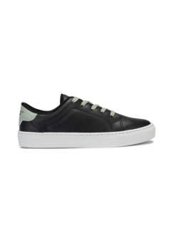 Lowtop eco-friendly sneakers