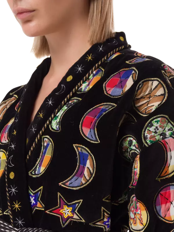 /original/GALAXYPATCHWORK_MNKI_Black_4.png_convert-600x800