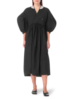 فستان جينزا متوسط الطول