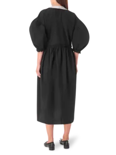 فستان جينزا متوسط الطول