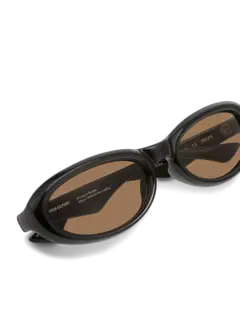 /original/GROUPIE_BONN_Black Brow_5.png_convert-240x320