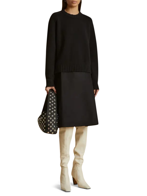 حقيبة كتف إيلينا مرصعة بدبابيس