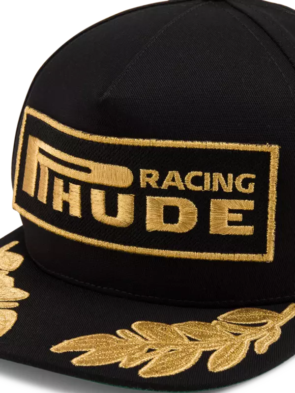 قبعة فيرست بليس