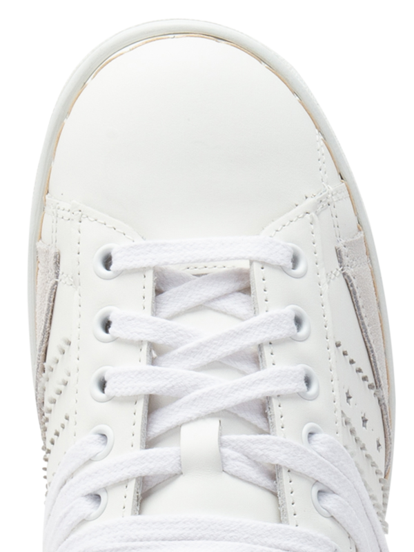 STRIPELESS ULTIMATE LOW TOP SNEAKER
