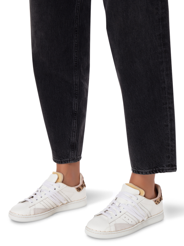 STRIPELESS ULTIMATE LOW TOP SNEAKER