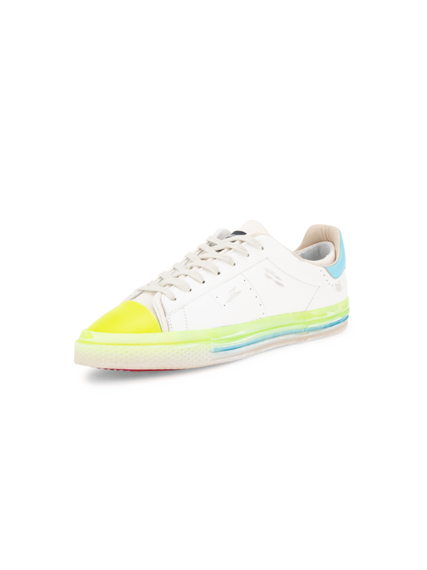 STARLESS LOW TOP SNEAKER