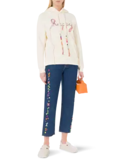 هودي مطرز بكلمة "Happy"