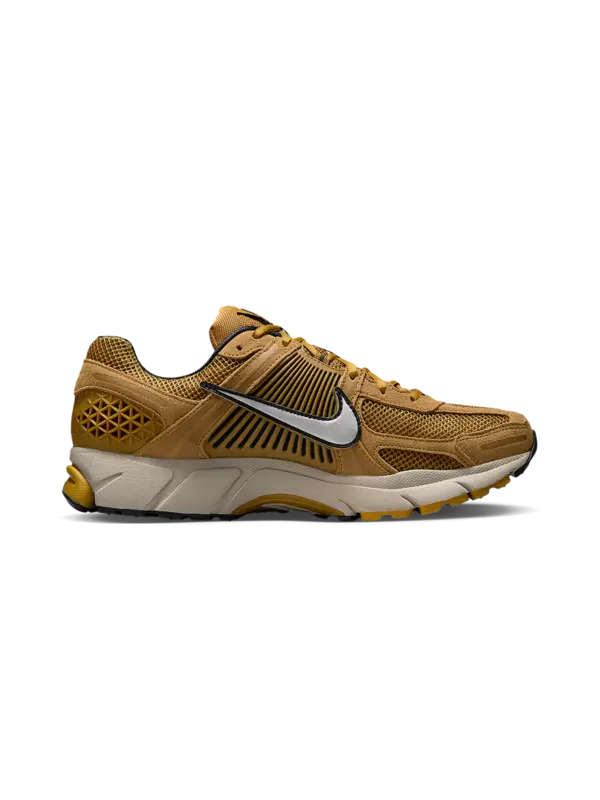 /original/HF1553-M_NIKE_Ochre_Mtlc_1.png_convert-600x800