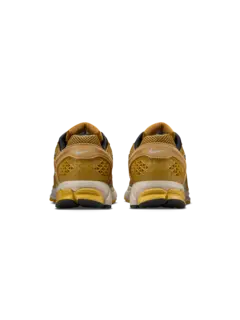 /original/HF1553-M_NIKE_Ochre_Mtlc_3.png_convert-240x320