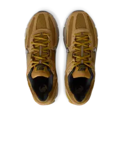 /original/HF1553-M_NIKE_Ochre_Mtlc_5.png_convert-240x320