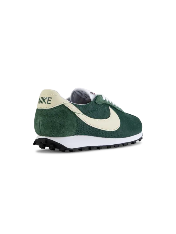 /original/HF3227-W_NIKE_Fir_Hyper_4.png_convert-600x800