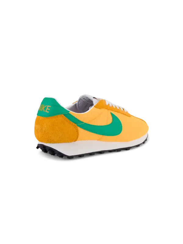 /original/HJ4687-M_NIKE_Laser Oran_4.png_convert-600x800